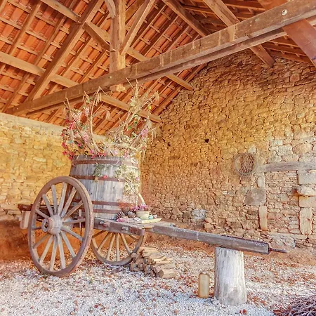 Σπίτι διακοπών Holiday Home In Prats-Du-Perigord With Pool, Cleaning Included Prats-du-Périgord